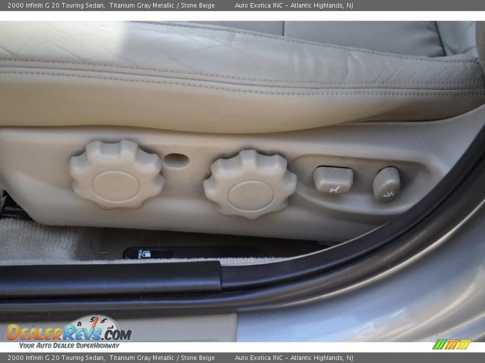 2000 Infiniti G 20 Touring Sedan Titanium Gray Metallic / Stone Beige Photo #21