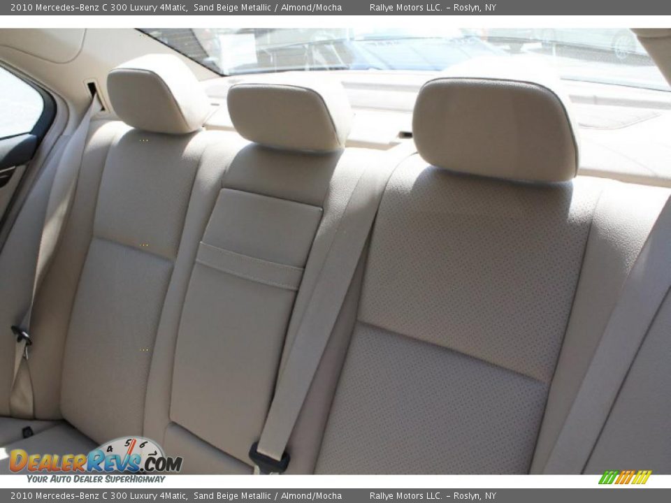 2010 Mercedes-Benz C 300 Luxury 4Matic Sand Beige Metallic / Almond/Mocha Photo #17
