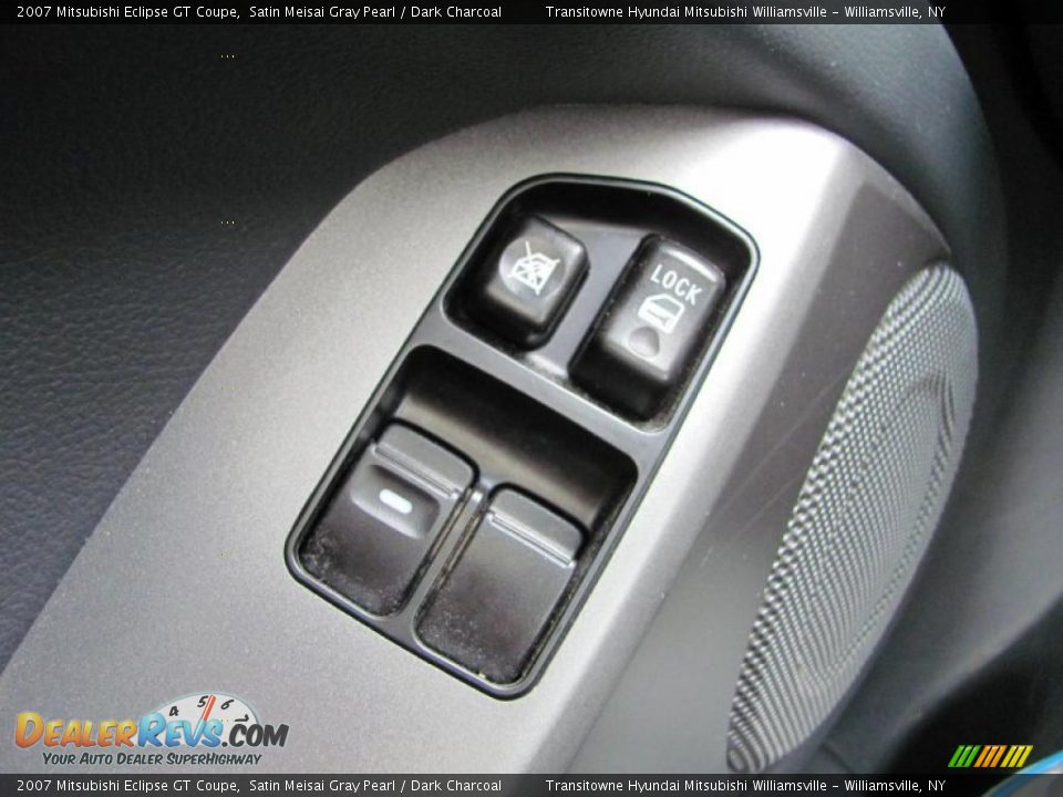 Controls of 2007 Mitsubishi Eclipse GT Coupe Photo #8