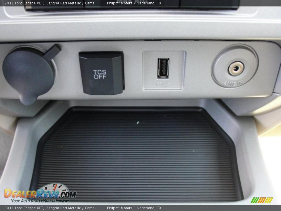 2011 Ford Escape XLT Sangria Red Metallic / Camel Photo #33
