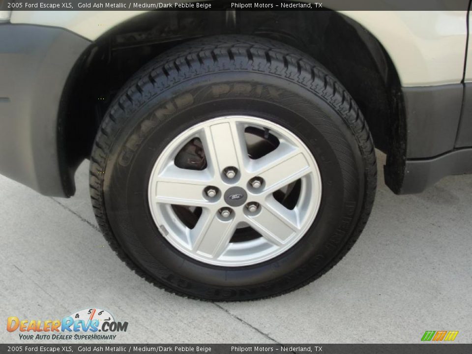 2005 Ford Escape XLS Gold Ash Metallic / Medium/Dark Pebble Beige Photo #12