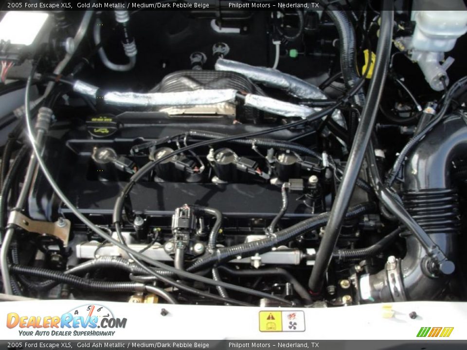 2005 Ford Escape XLS Gold Ash Metallic / Medium/Dark Pebble Beige Photo #21