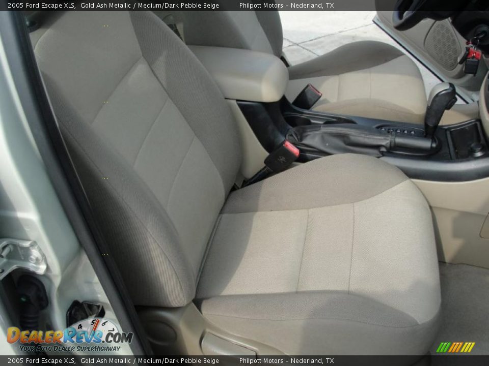2005 Ford Escape XLS Gold Ash Metallic / Medium/Dark Pebble Beige Photo #24