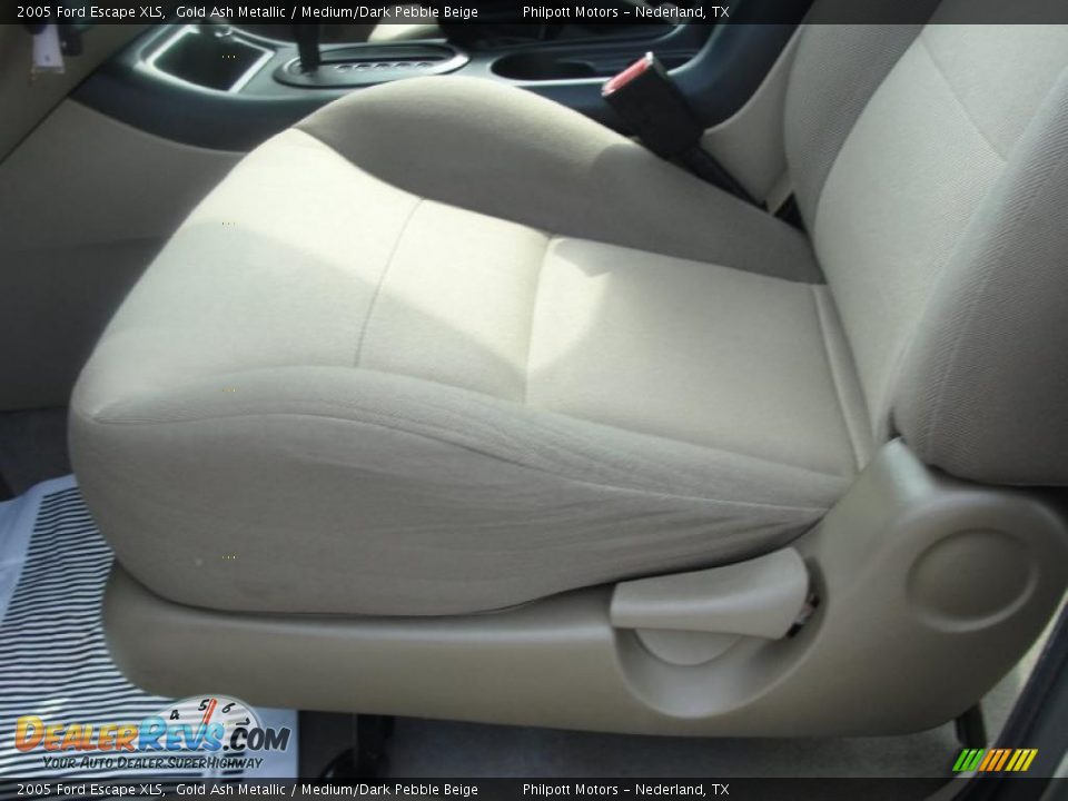 2005 Ford Escape XLS Gold Ash Metallic / Medium/Dark Pebble Beige Photo #33