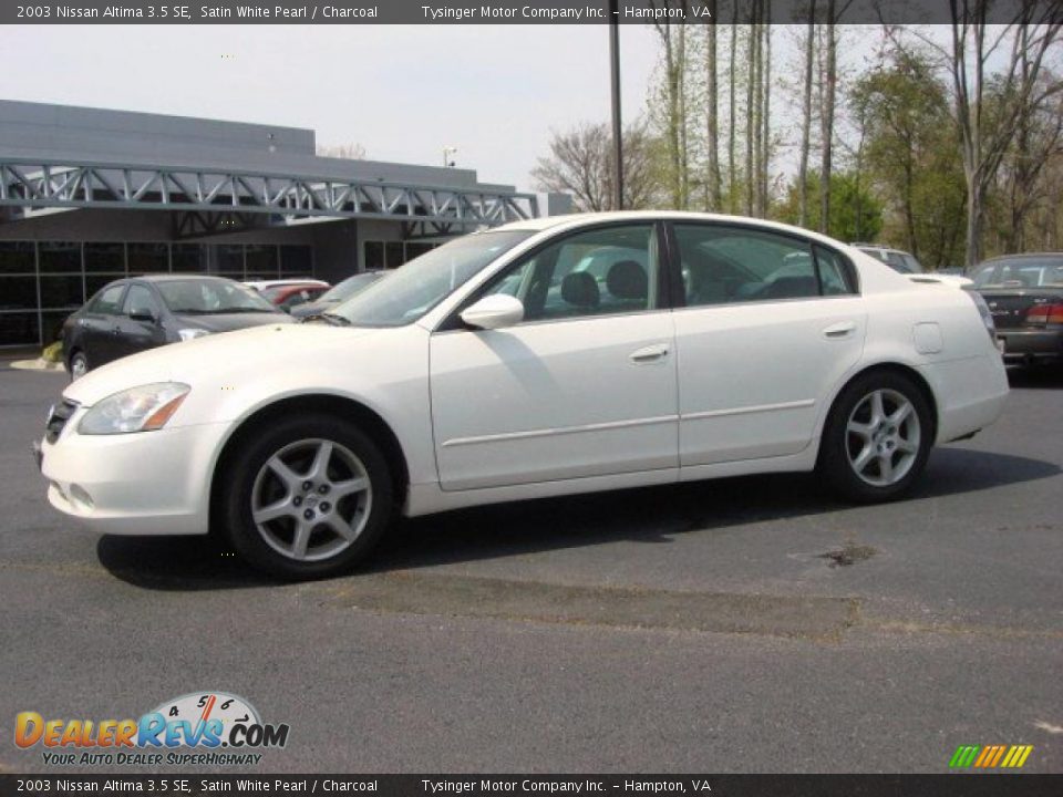 2003 Nissan Altima 3.5 SE Satin White Pearl / Charcoal Photo #2