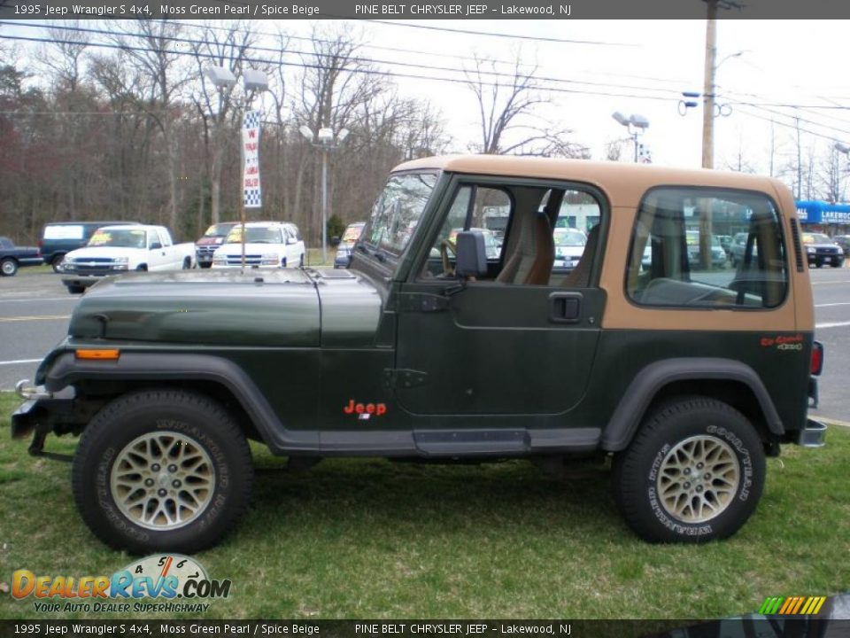 1995 Jeep Wrangler S 4x4 Moss Green Pearl / Spice Beige Photo #8