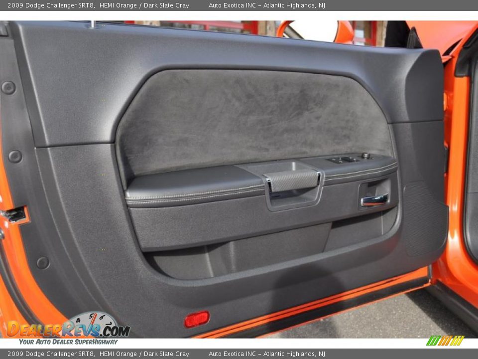 Door Panel of 2009 Dodge Challenger SRT8 Photo #24