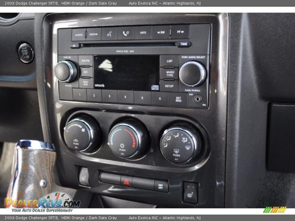 Controls of 2009 Dodge Challenger SRT8 Photo #32
