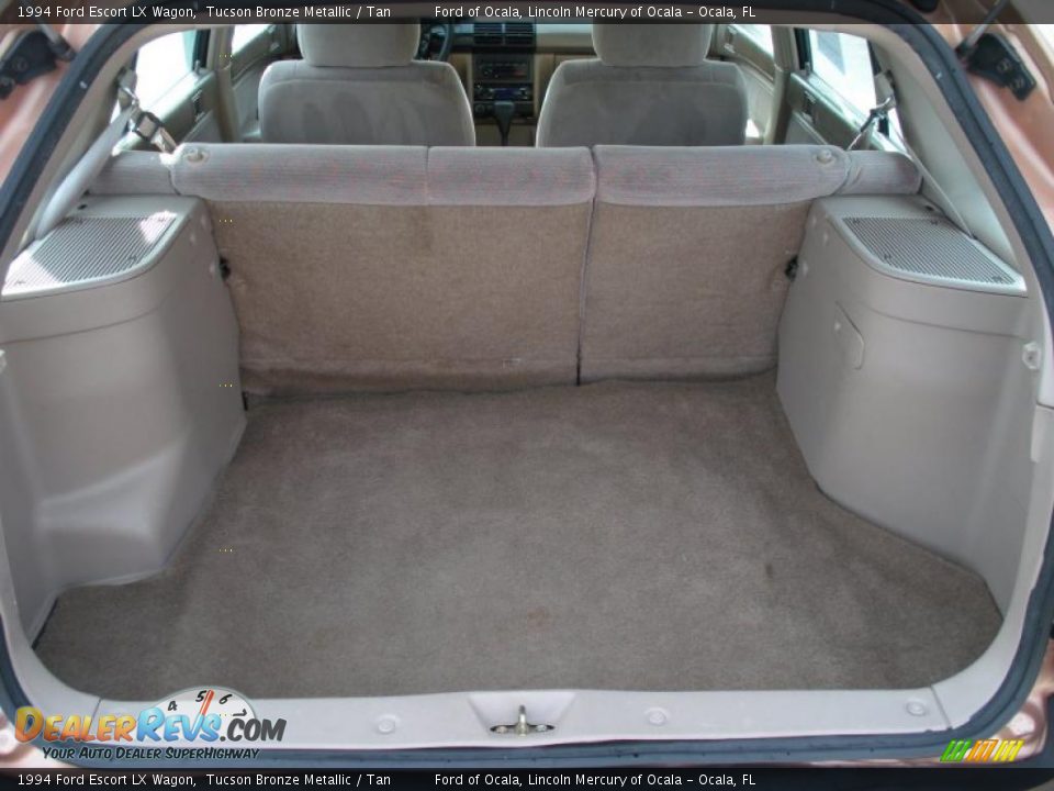 1994 Ford Escort LX Wagon Trunk Photo #22