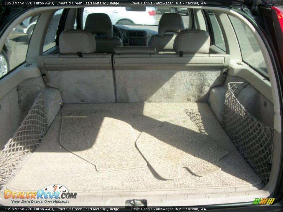 1998 Volvo V70 Turbo AWD Emerald Green Pearl Metallic / Beige Photo #4