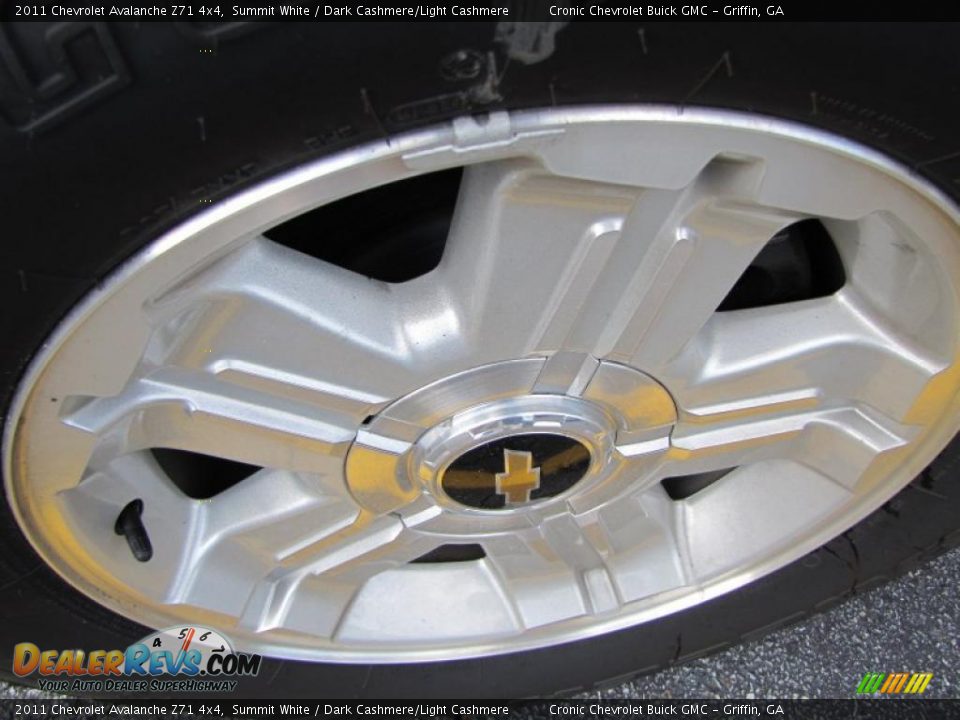 2011 Chevrolet Avalanche Z71 4x4 Wheel Photo #8