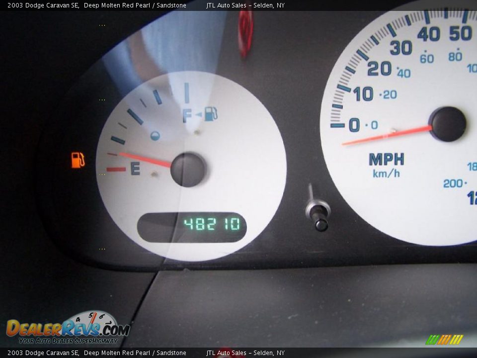 2003 Dodge Caravan SE Deep Molten Red Pearl / Sandstone Photo #11