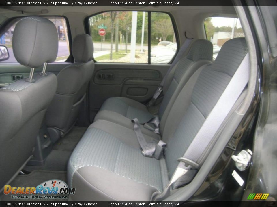 2002 Nissan Xterra SE V6 Super Black / Gray Celadon Photo #9
