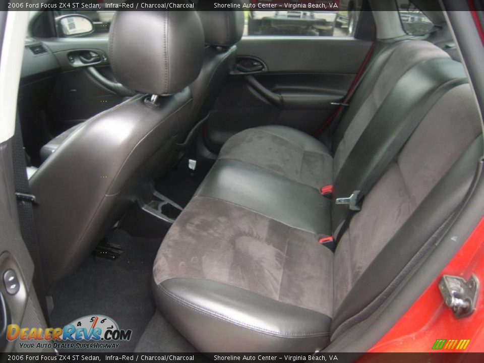 Charcoal/Charcoal Interior - 2006 Ford Focus ZX4 ST Sedan Photo #9