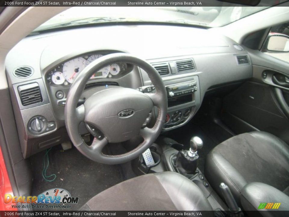 Charcoal/Charcoal Interior - 2006 Ford Focus ZX4 ST Sedan Photo #15