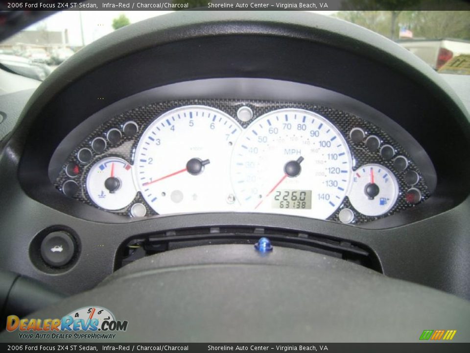 2006 Ford Focus ZX4 ST Sedan Infra-Red / Charcoal/Charcoal Photo #18