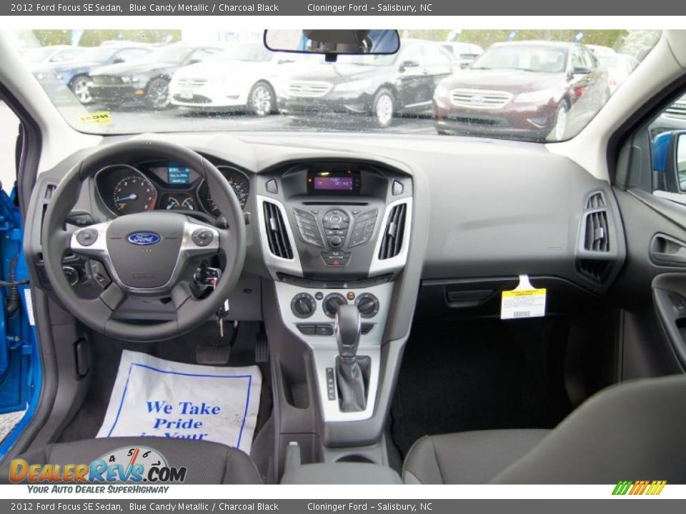 Dashboard of 2012 Ford Focus SE Sedan Photo #17