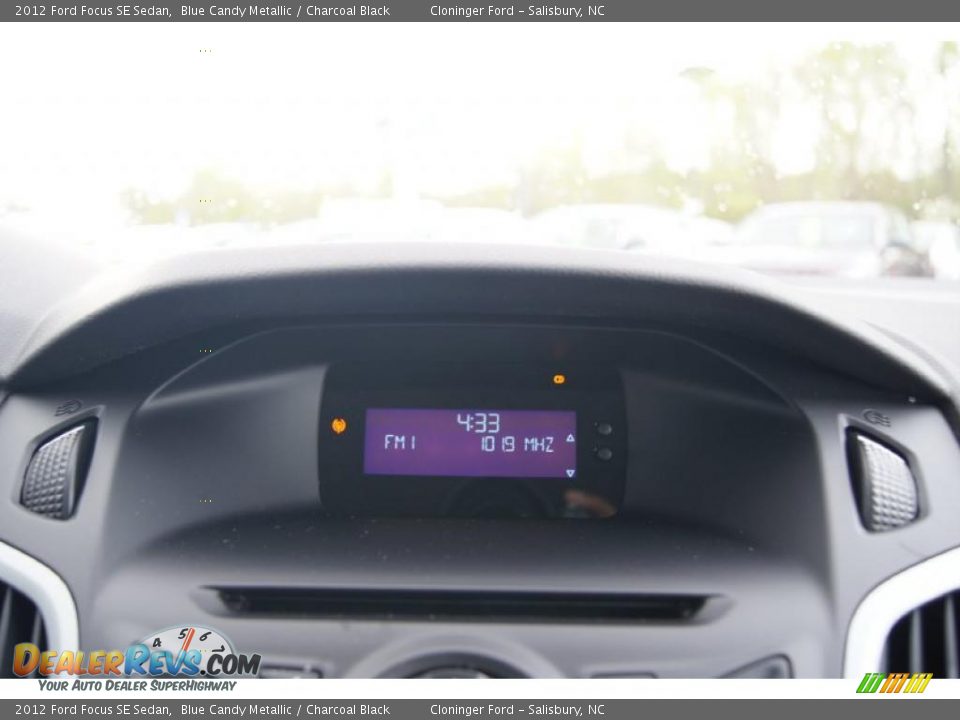 2012 Ford Focus SE Sedan Blue Candy Metallic / Charcoal Black Photo #25