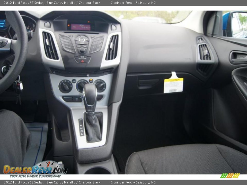 2012 Ford Focus SE Sedan Blue Candy Metallic / Charcoal Black Photo #29