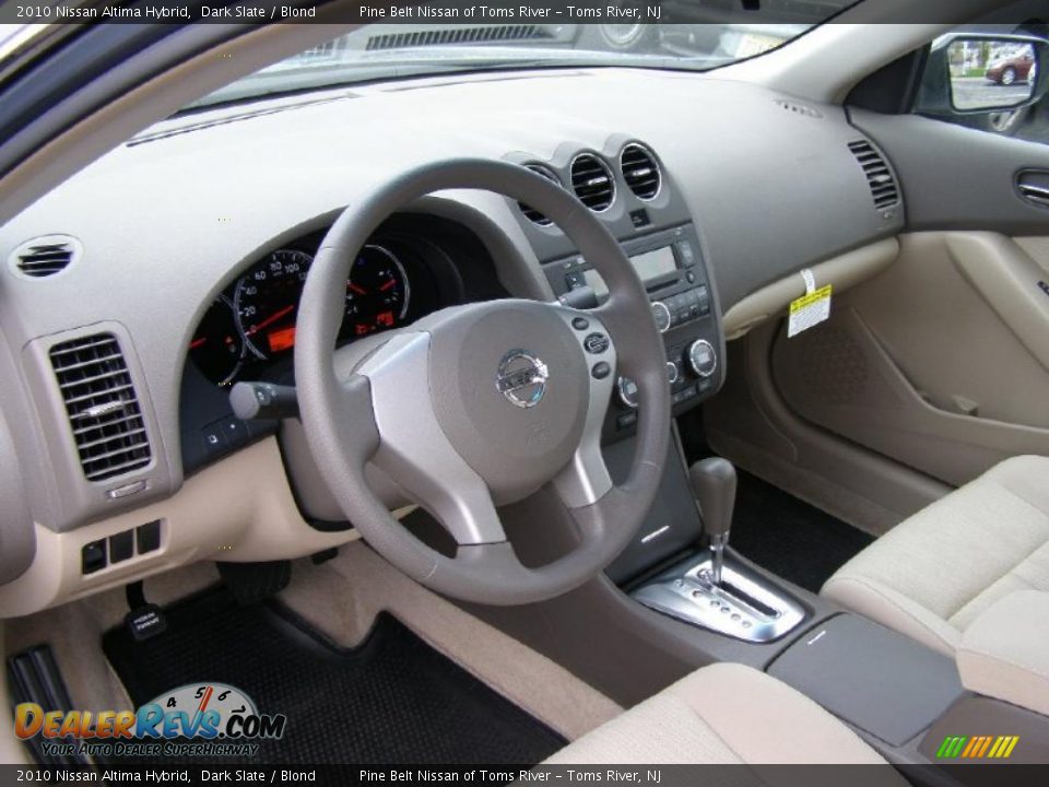 Blond Interior 2010 Nissan Altima Hybrid Photo 8