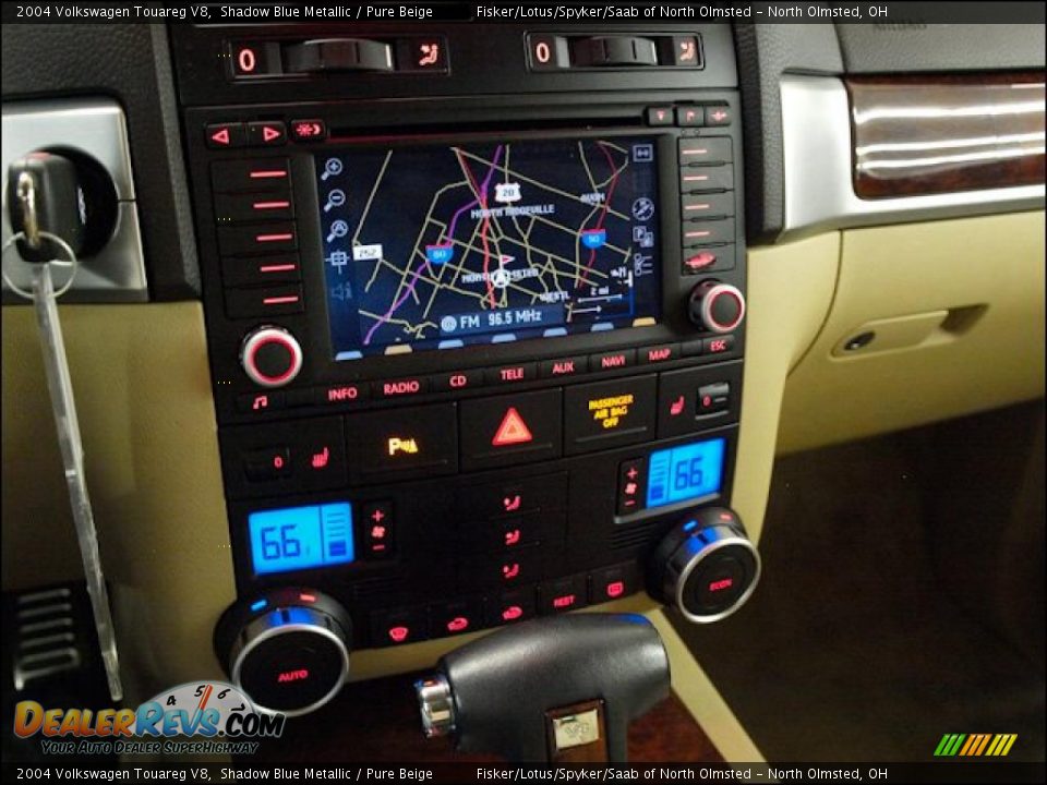 Navigation of 2004 Volkswagen Touareg V8 Photo #24