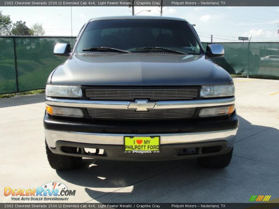 2002 Chevrolet Silverado 1500 LS Extended Cab 4x4 Light Pewter Metallic / Graphite Gray Photo #8