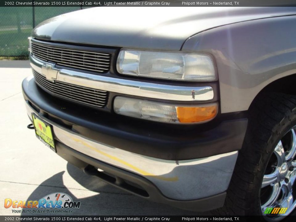 2002 Chevrolet Silverado 1500 LS Extended Cab 4x4 Light Pewter Metallic / Graphite Gray Photo #14