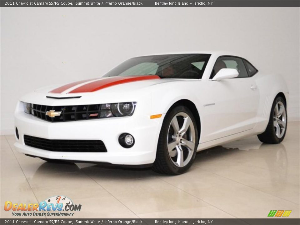 Front 3/4 View of 2011 Chevrolet Camaro SS/RS Coupe Photo #2