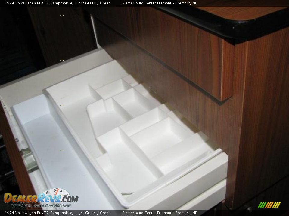 1974 Volkswagen Bus T2 Campmobile Light Green / Green Photo #9