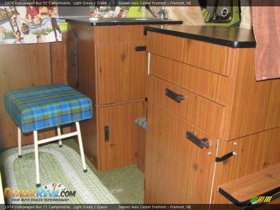 1974 Volkswagen Bus T2 Campmobile Light Green / Green Photo #12