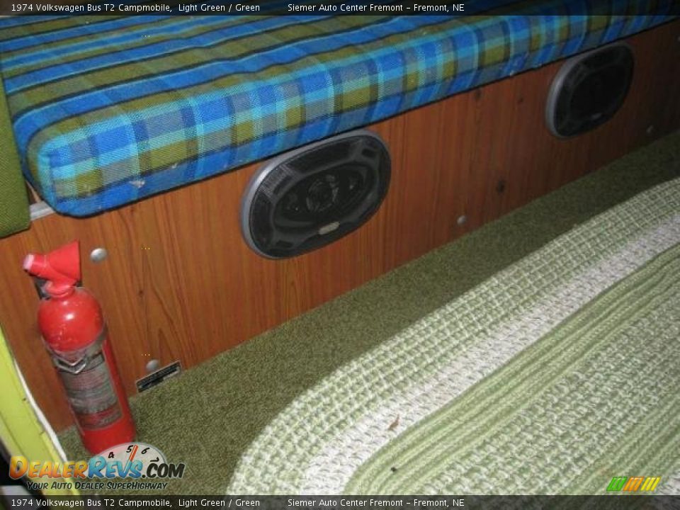 1974 Volkswagen Bus T2 Campmobile Light Green / Green Photo #16