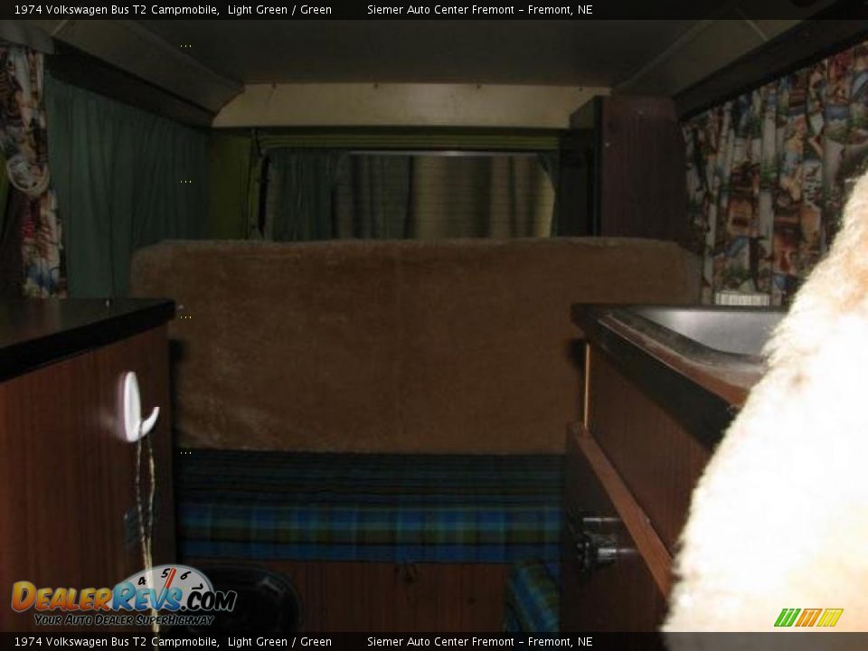 1974 Volkswagen Bus T2 Campmobile Light Green / Green Photo #26