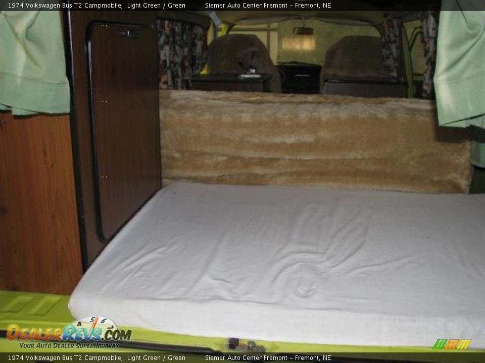 1974 Volkswagen Bus T2 Campmobile Light Green / Green Photo #27