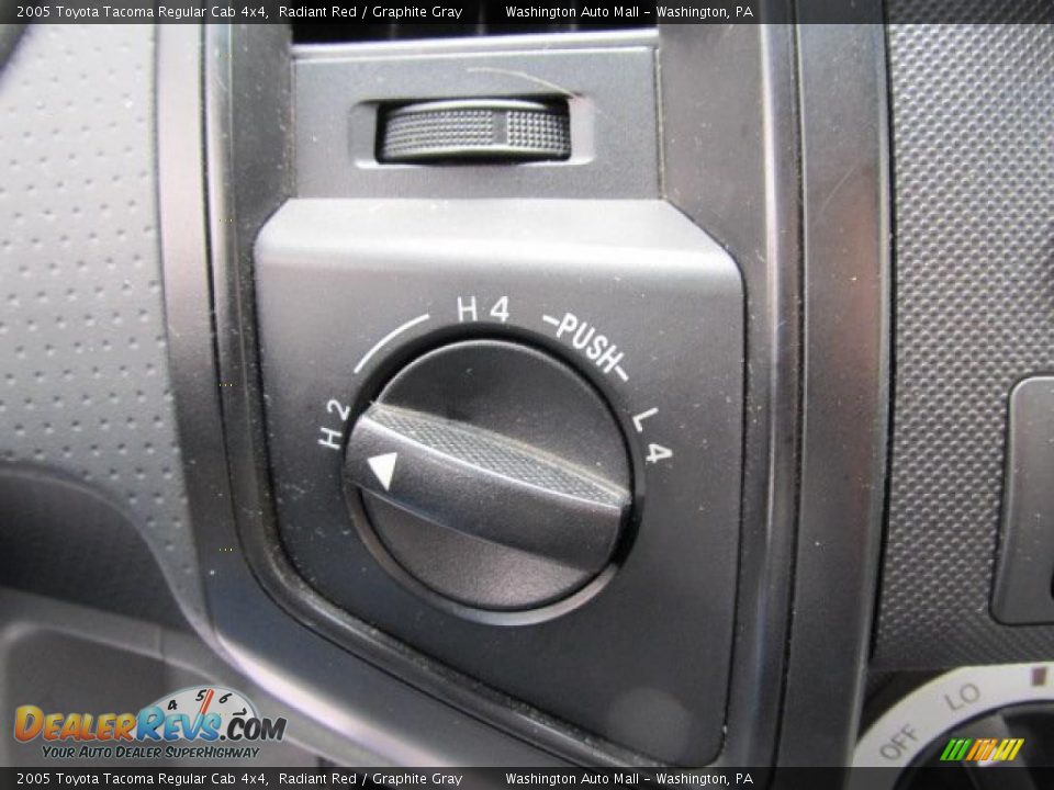 Controls of 2005 Toyota Tacoma Regular Cab 4x4 Photo #17