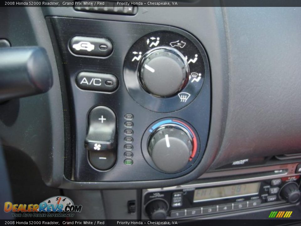Controls of 2008 Honda S2000 Roadster Photo #13