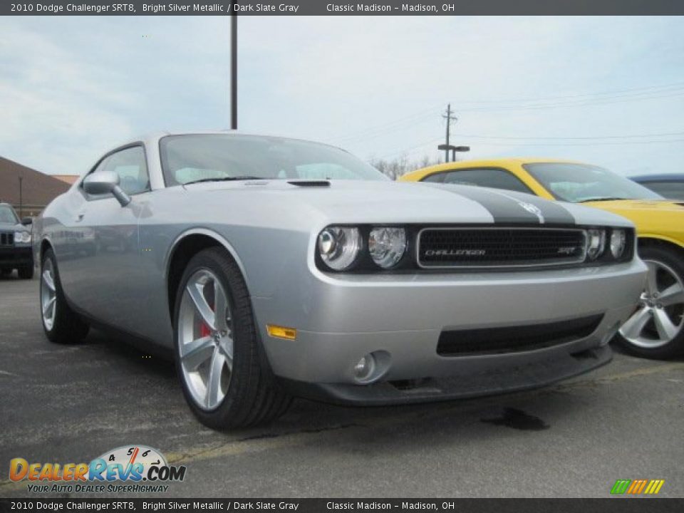 Front 3/4 View of 2010 Dodge Challenger SRT8 Photo #1