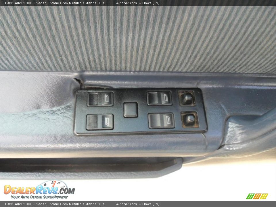 Controls of 1986 Audi 5000 S Sedan Photo #12