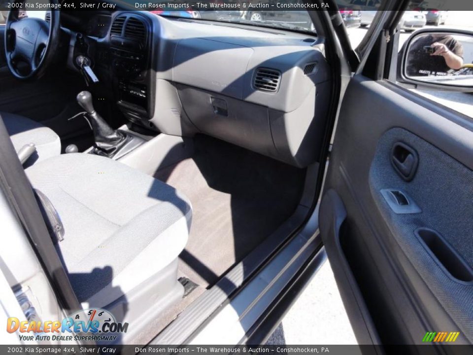 2002 Kia Sportage 4x4 Silver / Gray Photo #18
