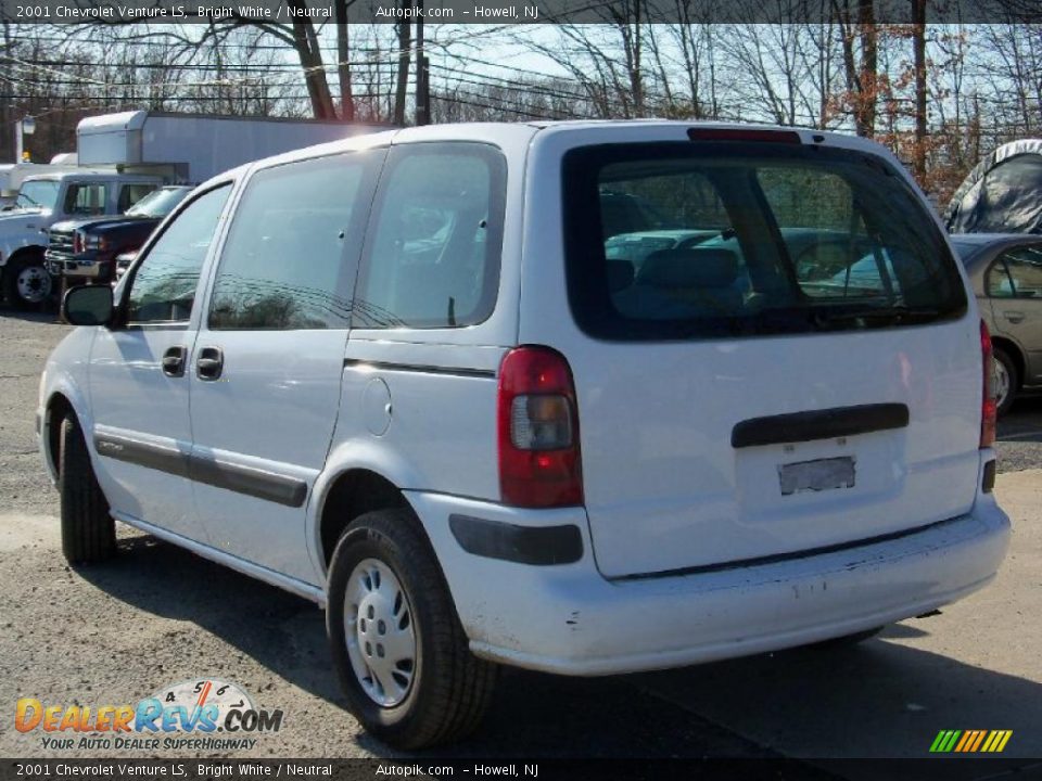 2001 Chevrolet Venture LS Bright White / Neutral Photo #6