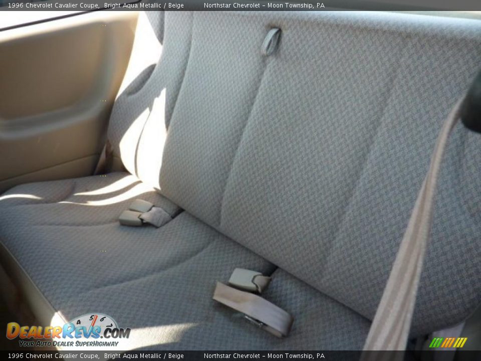 1996 Chevrolet Cavalier Coupe Bright Aqua Metallic / Beige Photo #9