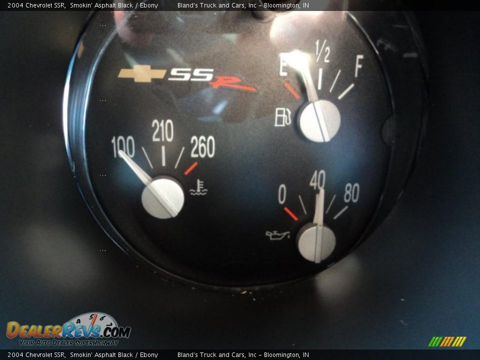 2004 Chevrolet SSR  Gauges Photo #9