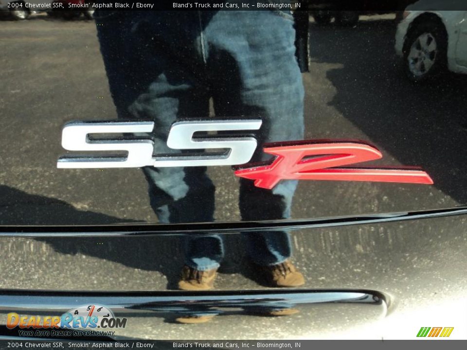 2004 Chevrolet SSR  Logo Photo #25