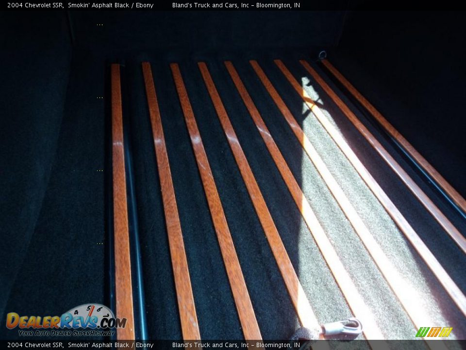 2004 Chevrolet SSR Smokin' Asphalt Black / Ebony Photo #26