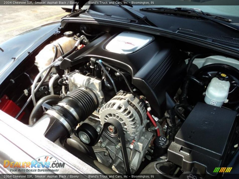2004 Chevrolet SSR  5.3 Liter OHV 16-Valve V8 Engine Photo #29