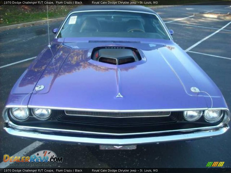 1970 Dodge Challenger R/T Coupe Plum Crazy / Black Photo #5