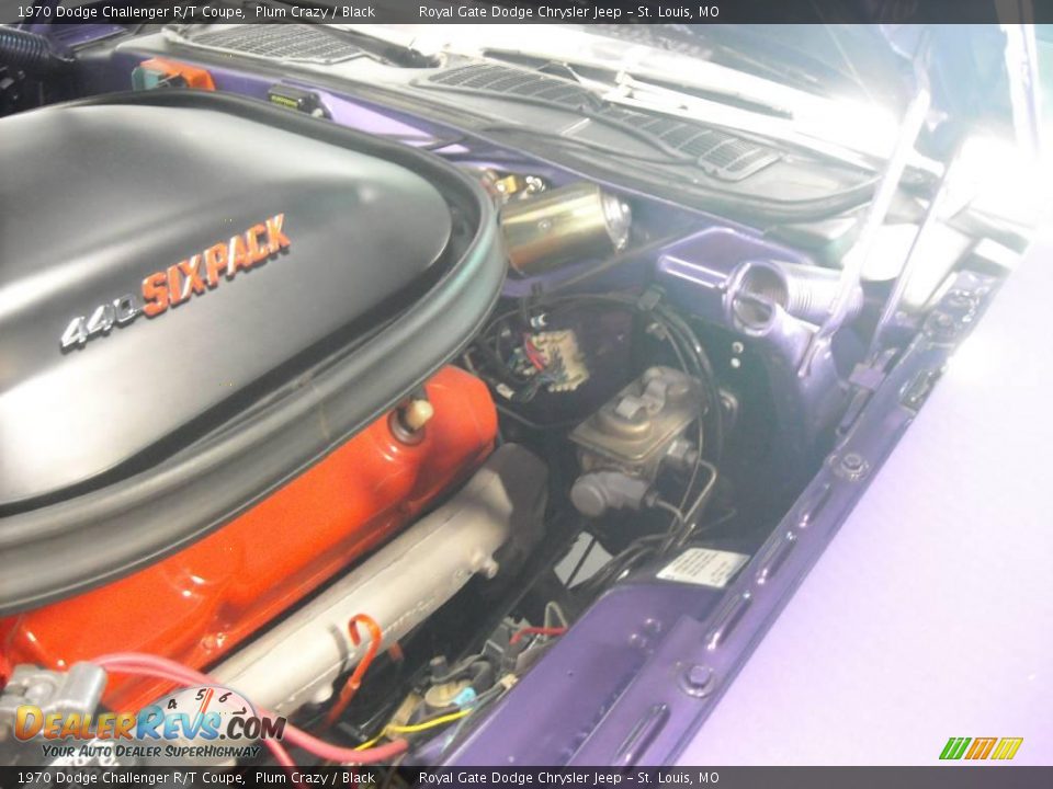 1970 Dodge Challenger R/T Coupe Plum Crazy / Black Photo #33