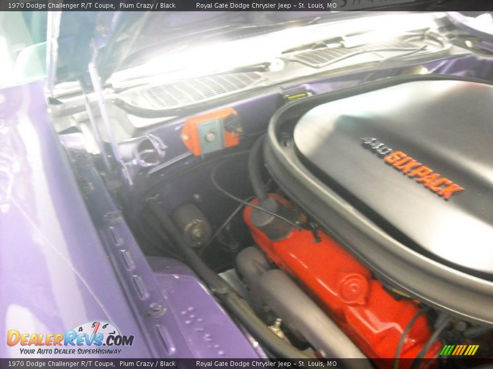 1970 Dodge Challenger R/T Coupe Plum Crazy / Black Photo #36