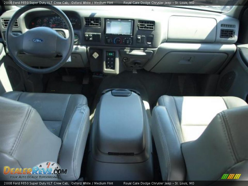 Dashboard of 2008 Ford F650 Super Duty XLT Crew Cab Photo #10