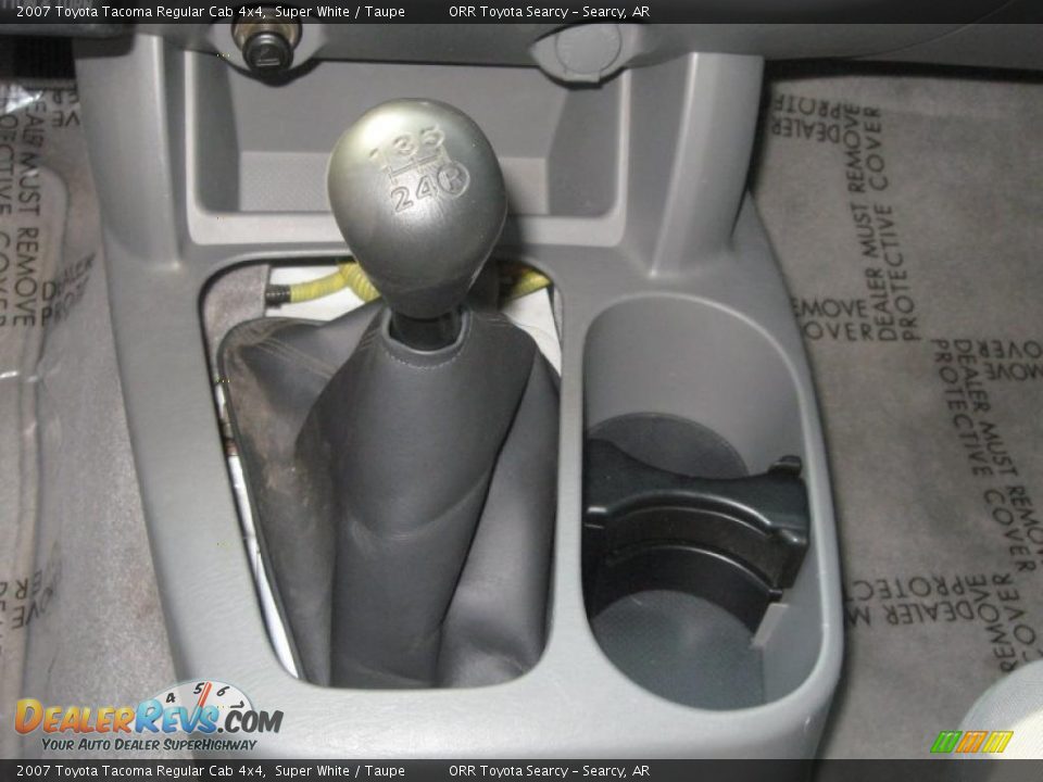 2007 Toyota Tacoma Regular Cab 4x4 Super White / Taupe Photo #13