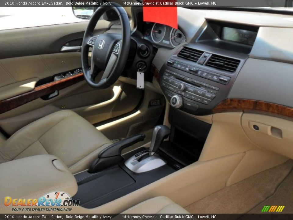 2010 Honda Accord EX-L Sedan Bold Beige Metallic / Ivory Photo #21